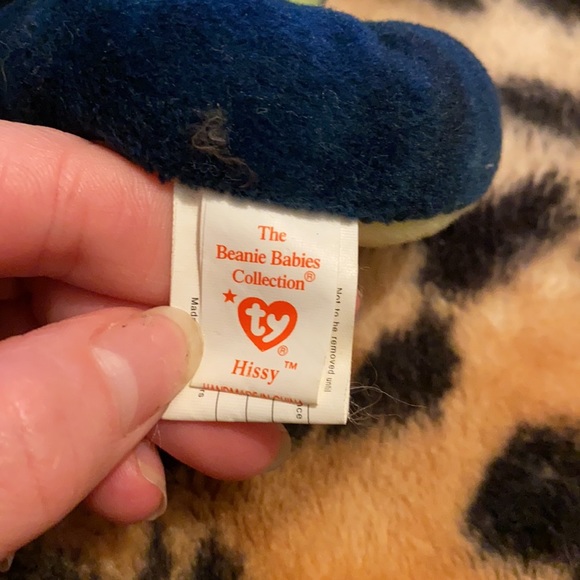 3/$30 Ty Beanie Baby Hissy 1997 - Picture 7 of 8